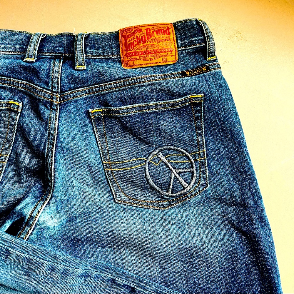 Cute pair of peace sign Lucky Jeans